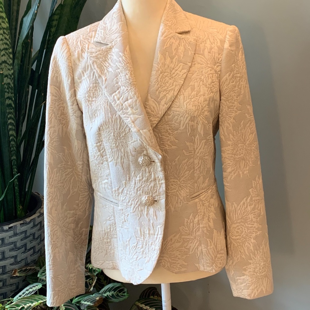 LBN! Louben Floral Textured Lined Blazer